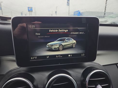 Used 2018 Mercedes-Benz C 300 Sedan image 31