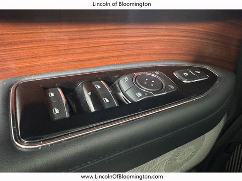 Certified 2022 Lincoln Navigator Reserve AWD/4WD image 35