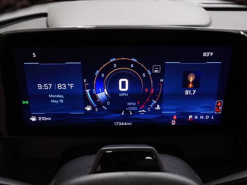 Used 2025 Chevrolet Traverse High Country w/ LPO, Floor Liner Package FWD image 26
