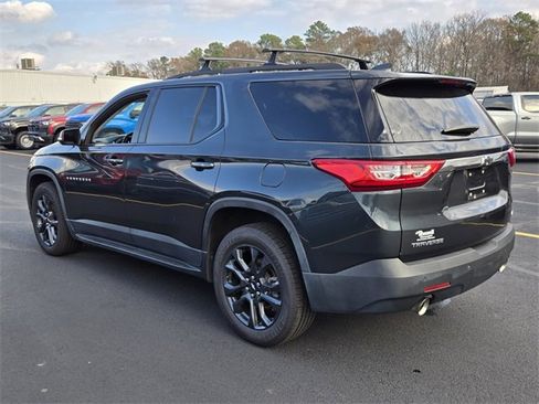 Used 2020 Chevrolet Traverse RS w/ LPO, 'HIT The Road' Package image 5