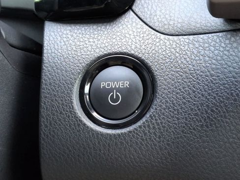 Used 2026 Toyota Camry SE FWD image 25