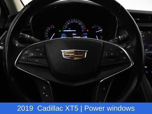Used 2019 Cadillac XT5 Luxury AWD/4WD image 11