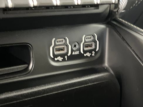 Used 2020 RAM 1500 Limited RWD image 33