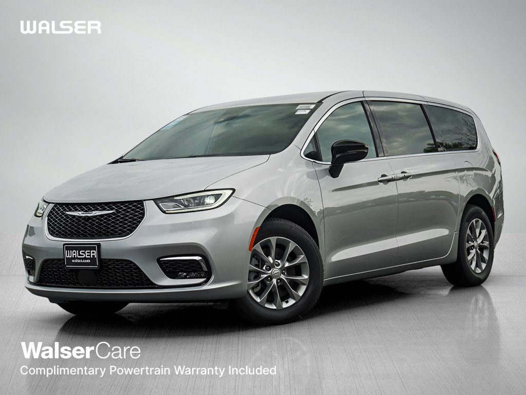 New 2026 Chrysler Pacifica Select AWD/4WD image 1