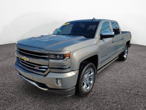 Used 2017 Chevrolet Silverado 1500 LTZ Z71 w/ LTZ Plus Package AWD/4WD image 3