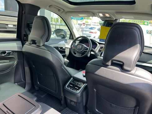 Used 2023 Volvo XC90 B5 Core AWD/4WD image 55