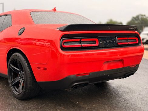Used 2022 Dodge Challenger SRT Hellcat w/ Plus Package RWD image 17