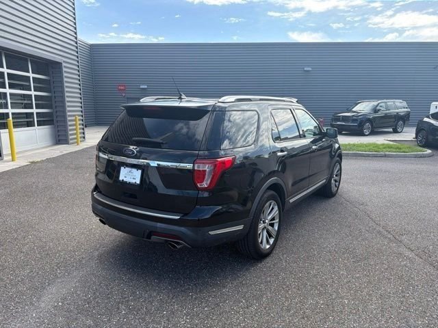 Used 2019 Ford Explorer Limited w/ Class III Trailer Tow Package FWD image 5