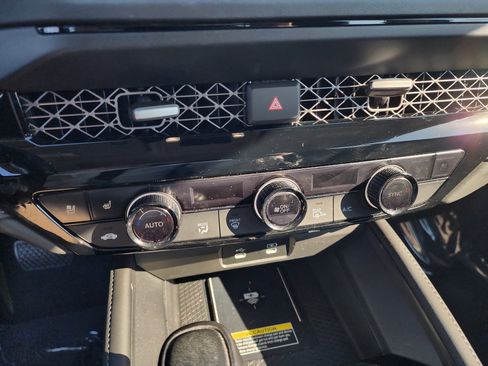 Certified 2023 Honda Accord Touring image 19