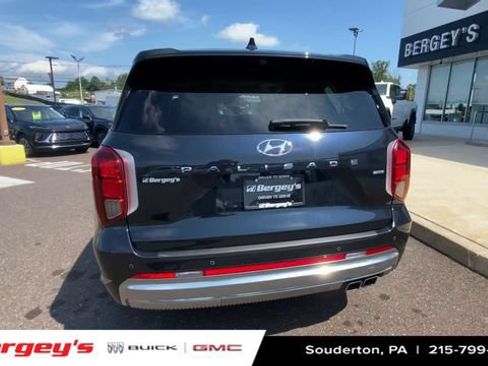 Used 2023 Hyundai Palisade Calligraphy w/ Cargo Package AWD/4WD image 9