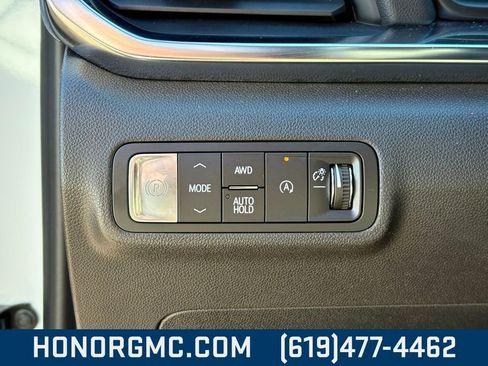 Used 2025 GMC Terrain Elevation image 11