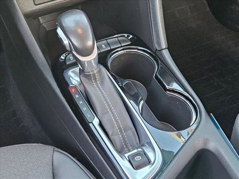 Certified 2023 Buick Encore GX Select image 12