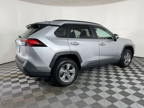 Used 2024 Toyota RAV4 LE image 7