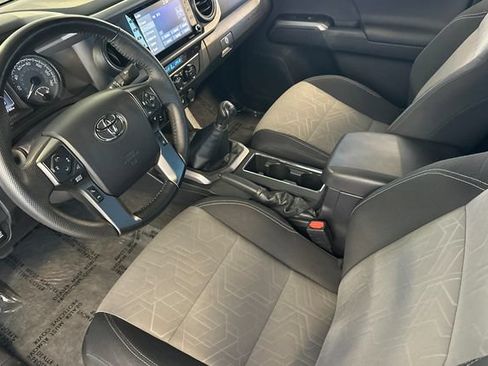 Certified 2023 Toyota Tacoma TRD Off-Road w/ Advanced Technology Package AWD/4WD image 12