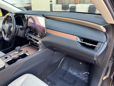Used 2024 Lexus RX 350 Premium w/ Cold Area Package FWD image 15