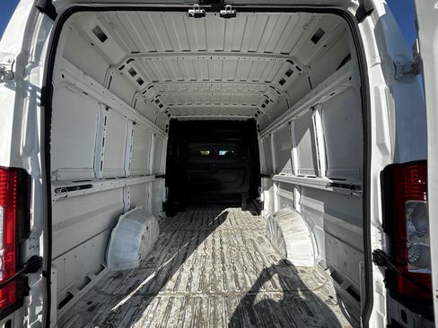 Used 2023 RAM ProMaster 3500 w/ Crew Van Package FWD image 15