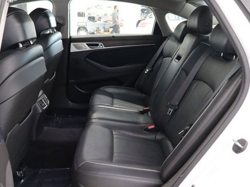 Used 2018 Genesis G80 3.8 w/ Option Group 03 RWD image 14