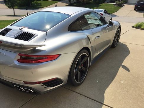 Used 2019 Porsche 911 Turbo image 8