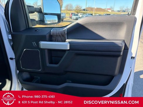 Used 2017 Ford F250 Lariat w/ Chrome Package image 34