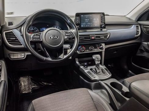 Used 2021 Kia Seltos S FWD image 6