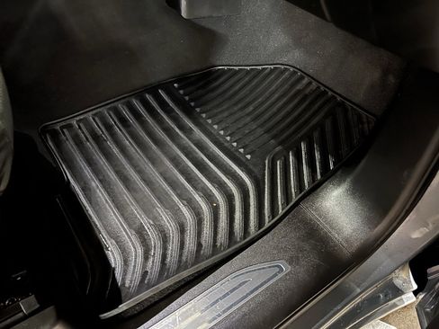 Used 2020 Chevrolet Silverado 1500 LT w/ All-Star Edition image 8