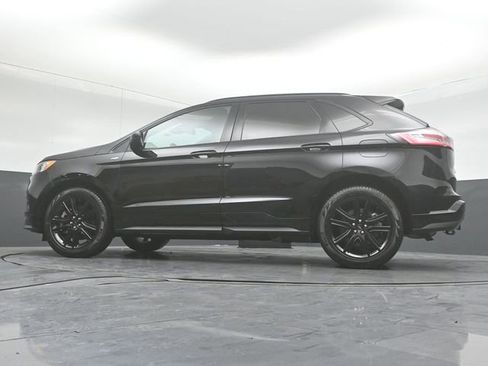 Used 2023 Ford Edge ST-Line w/ Class II Trailer Tow Package image 41