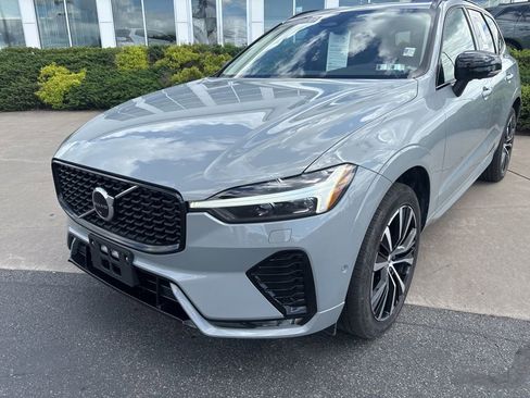 Certified 2024 Volvo XC60 B5 Plus AWD/4WD image 2