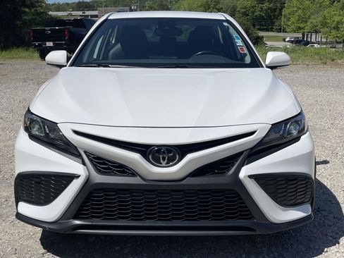 Used 2024 Toyota Camry SE w/ Convenience Package image 27