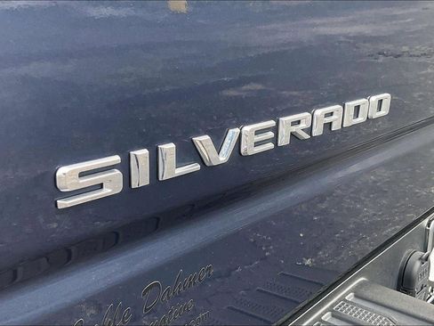Used 2021 Chevrolet Silverado 1500 Custom Trail Boss w/ Safety Confidence Package AWD/4WD image 31