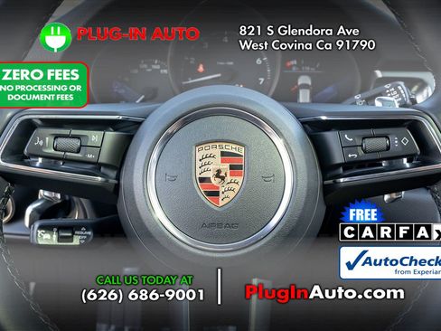 Used 2023 Porsche Macan AWD/4WD image 22