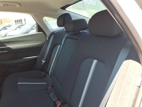 Used 2026 Hyundai Sonata SEL FWD image 12