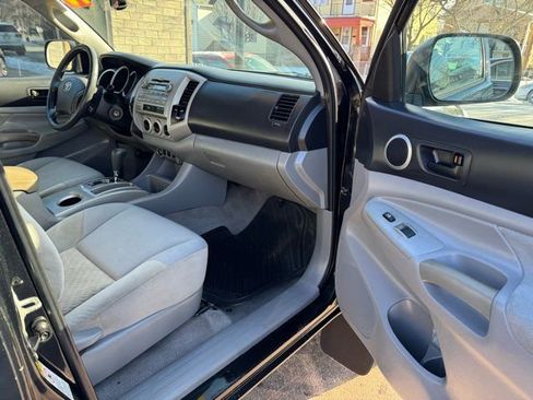 Used 2010 Toyota Tacoma 4x4 Access Cab V6 image 28