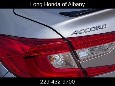 Used 2021 Honda Accord Sport image 9