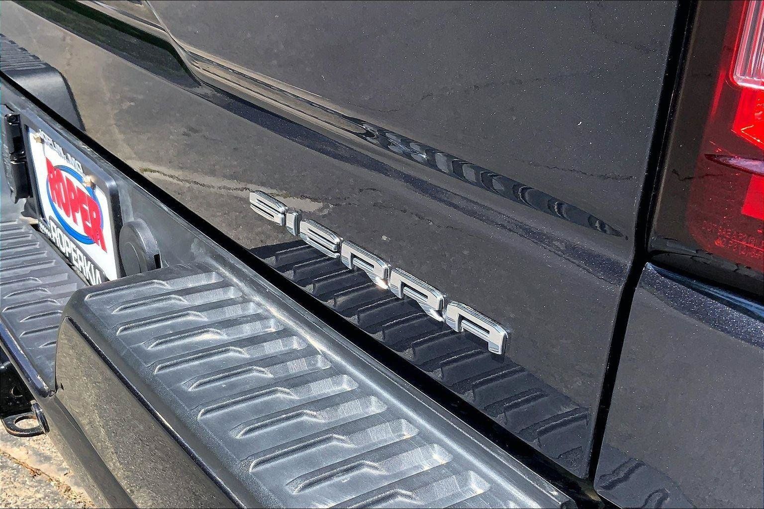 Used 2024 GMC Sierra 1500 Denali AWD/4WD image 8
