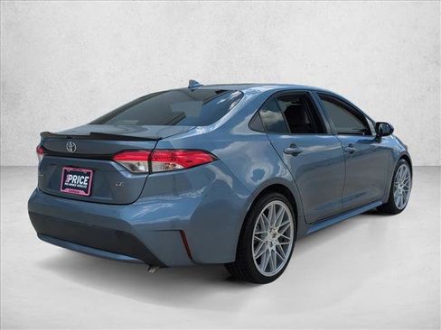 Used 2020 Toyota Corolla LE FWD image 5