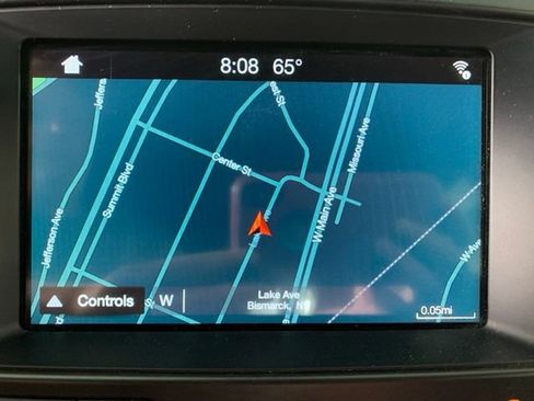 Used 2017 Ford Explorer Limited w/ Equipment Group 301A AWD/4WD image 4