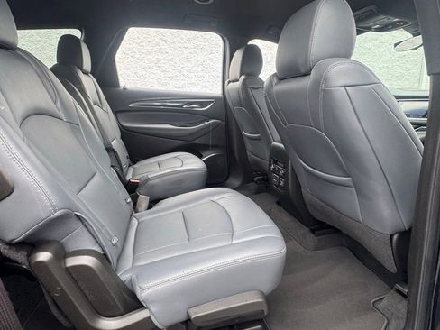 Used 2024 Buick Enclave Premium FWD image 38
