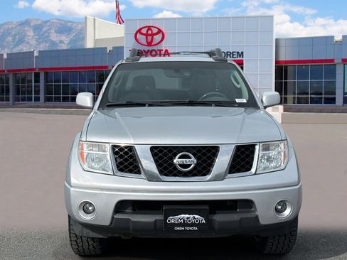 Used 2005 Nissan Frontier LE image 2