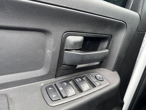 Used 2018 RAM 2500 Tradesman w/ Chrome Appearance Group AWD/4WD image 19