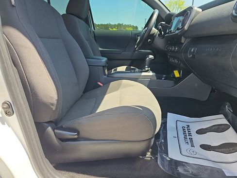 Used 2019 Toyota Tacoma TRD Off-Road image 13