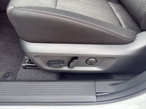 New 2026 Nissan Rogue SV AWD/4WD image 15