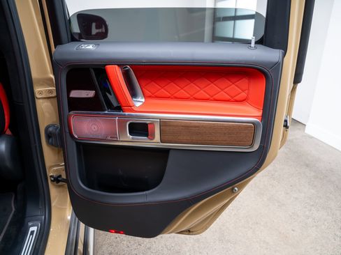 Used 2025 Mercedes-Benz G 580 w/ EQ Technology image 27