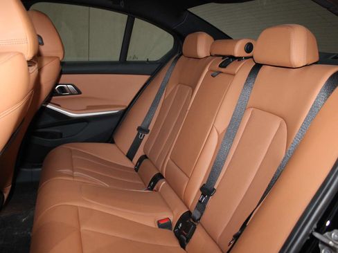 Certified 2023 BMW 330i 330i w/ Convenience Package image 17