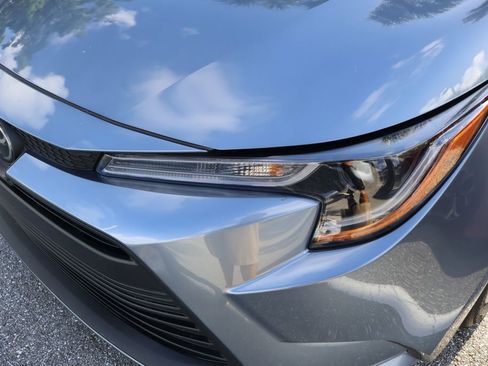 Used 2024 Toyota Corolla LE image 3