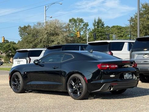 Used 2024 Chevrolet Camaro LT RWD image 8