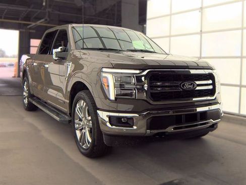 Used 2026 Ford F150 Lariat w/ Equipment Group 502A High RWD image 4