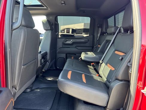 Used 2023 GMC Sierra 1500 AT4 w/ AT4 Premium Package AWD/4WD image 14