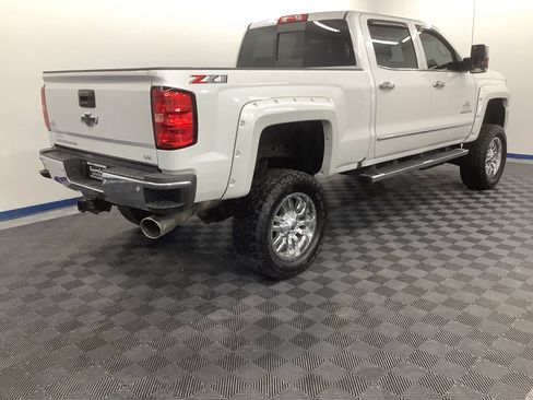 Used 2019 Chevrolet Silverado 2500 LTZ w/ Duramax Plus Package AWD/4WD image 23