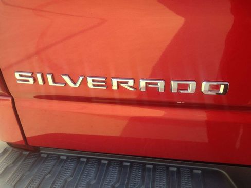 Used 2019 Chevrolet Silverado 1500 RST w/ All-Star Edition image 9