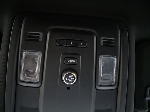 Used 2021 Chevrolet Tahoe LT image 23